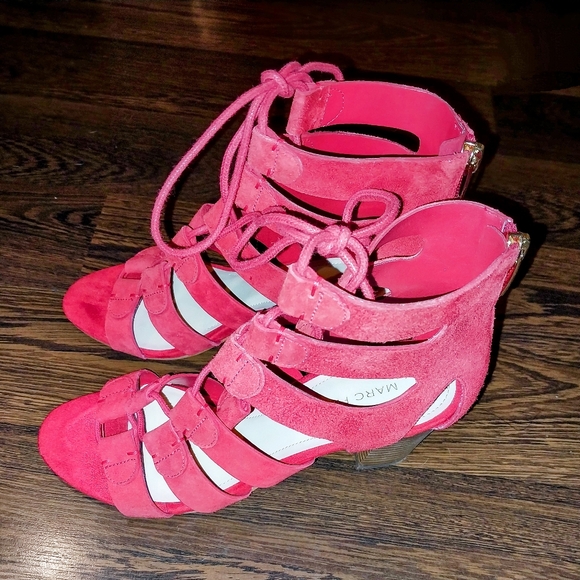 Marc Fisher Red Suede Paradox Gladiator Shoe Heels Size 6 EUC - Picture 4 of 5